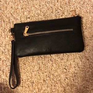 Black clutch